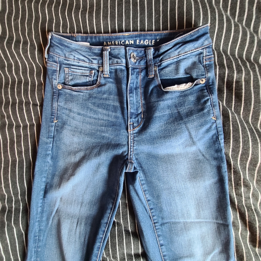 American Eagle size 4 long high rise super stretch skinny jeans